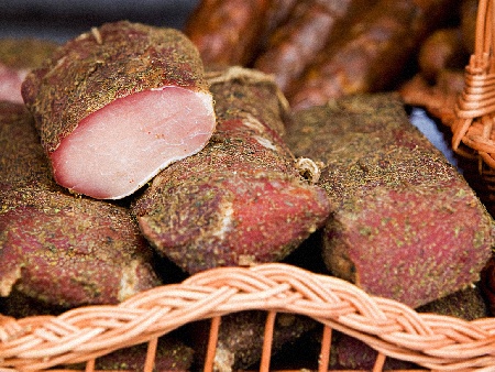 Кайзер от свинско бонфиле или рибица (сушено бон филе) - снимка на рецептата
